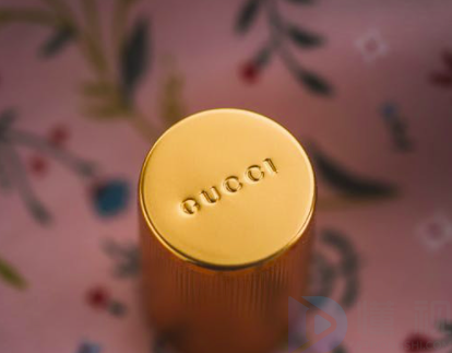 以復古爆米花桶為靈感 GUCCI推出情人節(jié)限定包包