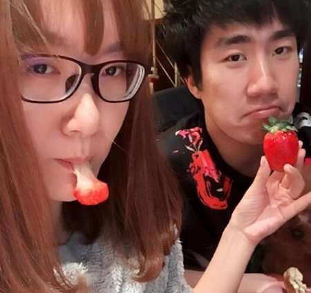 騷男婚禮 騷男老婆七七照片資料 騷男結(jié)婚照