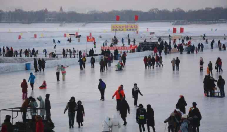 滑雪裝備 冰雪運(yùn)動(dòng)萬(wàn)億級(jí)產(chǎn)業(yè)：國(guó)內(nèi)滑雪裝備品牌待突圍