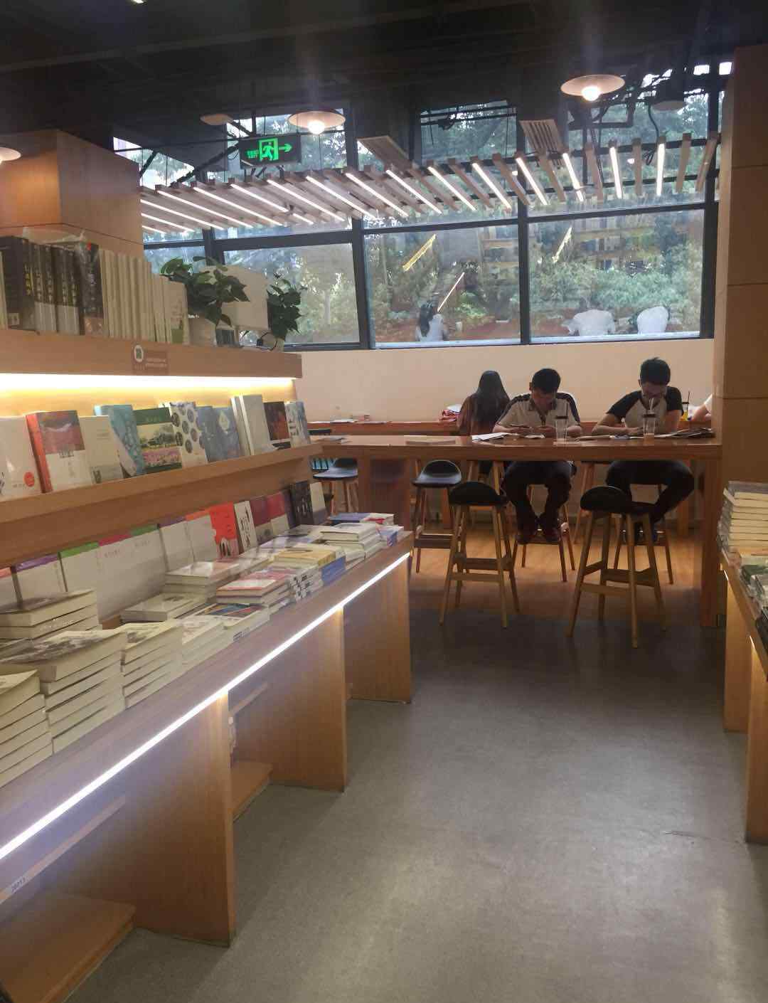 曉風書屋 福州曉風書屋（屏山店）又停業(yè)了