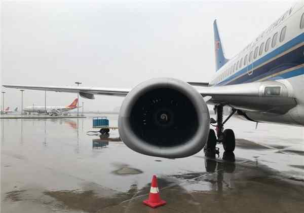 一架飛機(jī)能坐多少人 波音737告別中國 波音737能坐多少人？飛機(jī)選座位什么位置好？