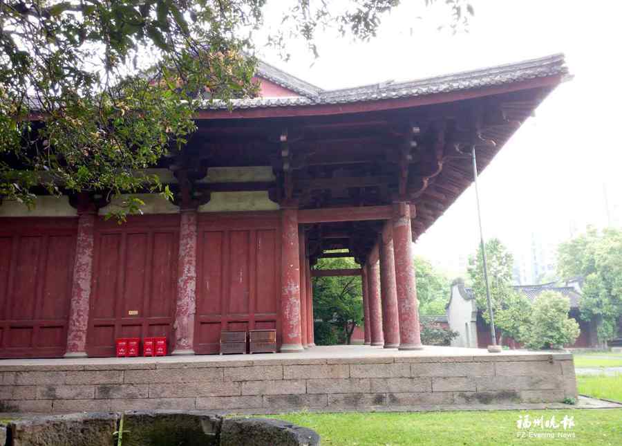 福州華林寺 千年華林寺閉門修繕 主要解決大殿滲漏問題