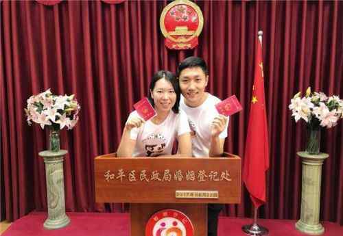 孔令輝結婚了嗎 李曉霞結婚為什么孔令輝卻尷尬了？馬蘇孔令輝會復合嗎？