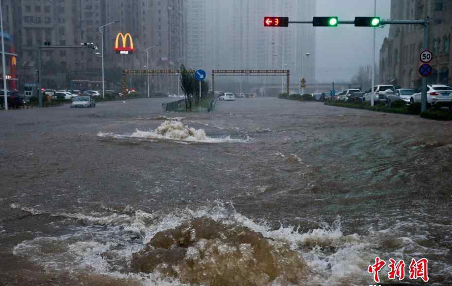 大連暴雨 大連暴雨紅色預(yù)警怎么回事？臺(tái)風(fēng)溫比亞來了大連多處積水嚴(yán)重