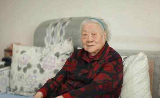 徐悲鴻子女 徐悲鴻女兒去世享年90歲 徐悲鴻女兒徐靜斐照片個人資料去世原因曝光