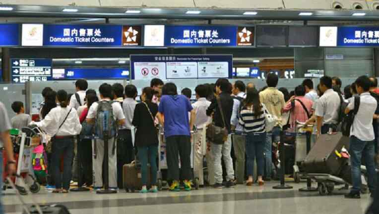 身份證過期了可以坐飛機(jī)嗎 身份證過期能坐飛機(jī)嗎 身份證過期了怎么坐飛機(jī)