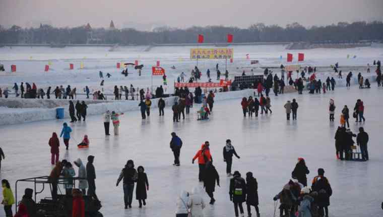 月亮灣滑雪場 中國十大滑雪場排名 冬天滑雪必去的勝地