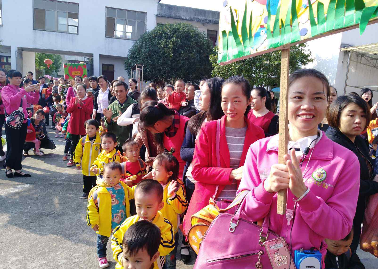 幼兒園重陽節(jié)活動小結 清華幼兒園四園重陽節(jié)活動總結