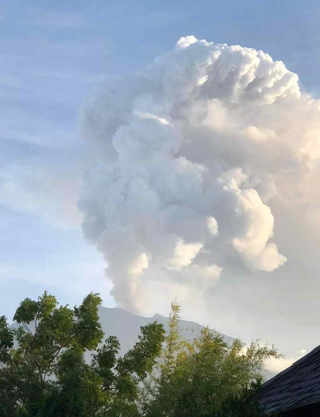 巴厘島航班 巴厘島火山爆發(fā)是怎么回事？巴厘島火山爆發(fā)航班被取消最新消息介紹