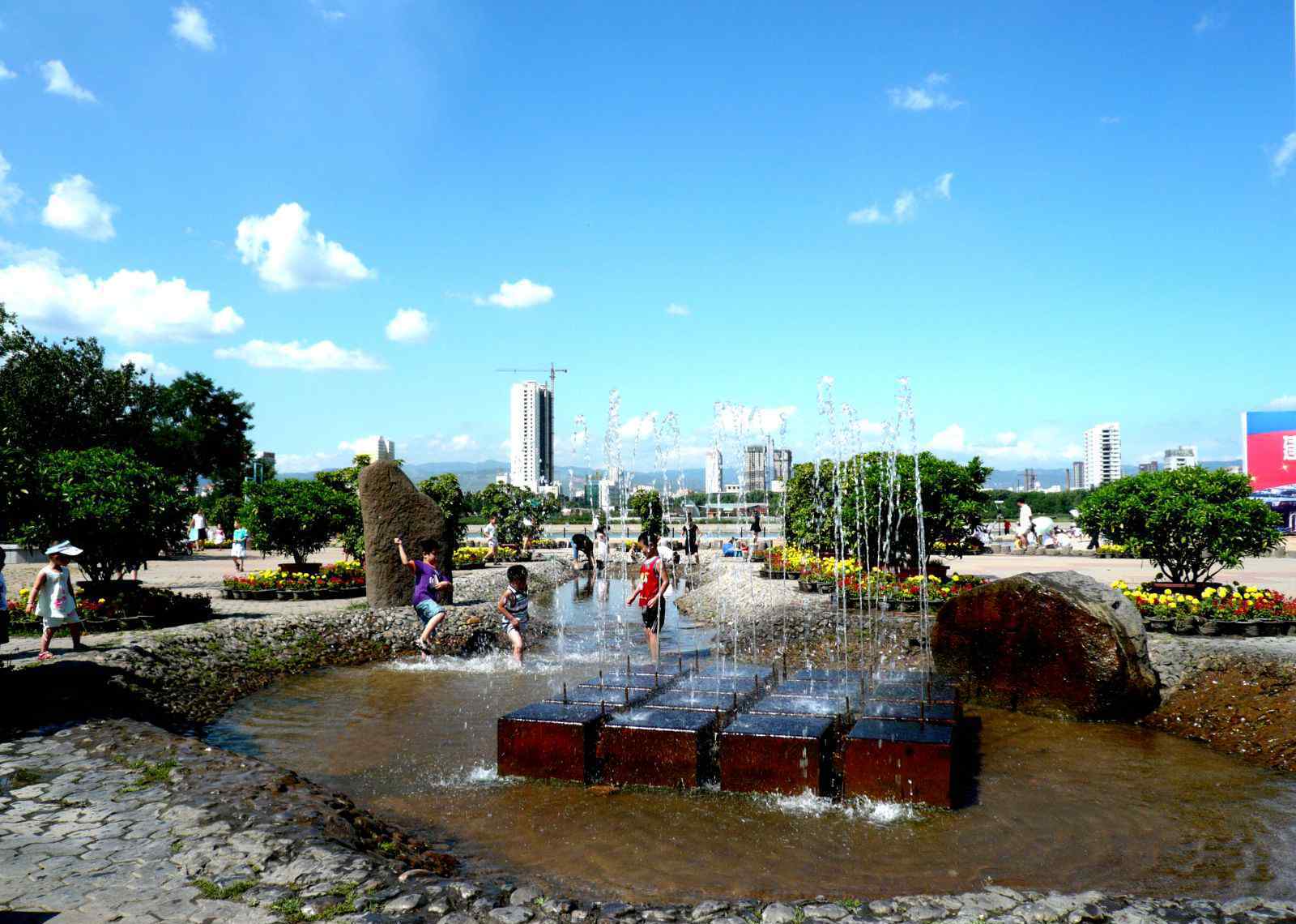 太原汾河公園 消失的汾河公園碧水沙灘景點