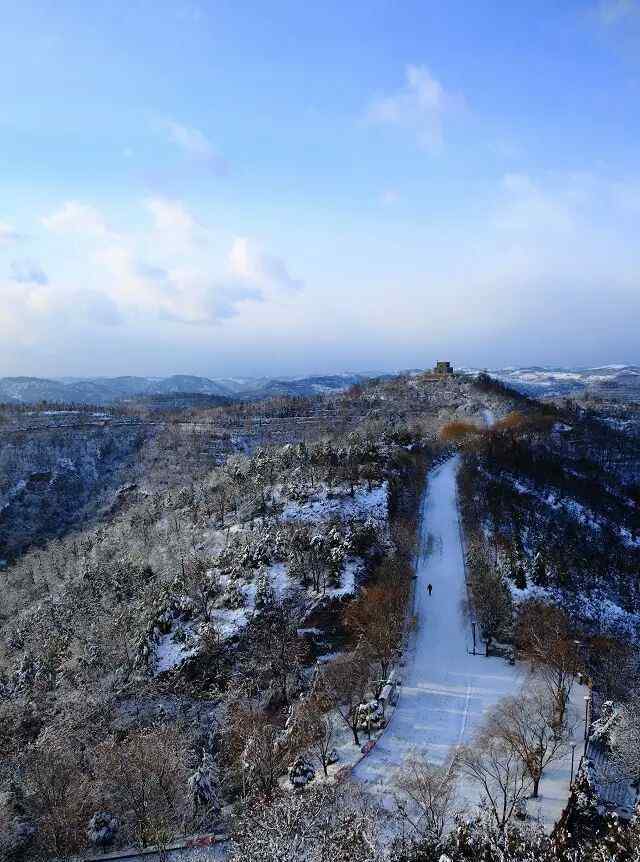 聽我唱首歌 請聽我唱首歌 作者 高志旺