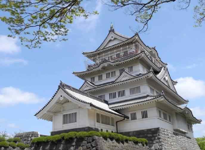 千葉因地屬平原區(qū)落葉多種多樣而出名