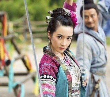 海棠夫人 《仙劍云之凡》海棠夫人是誰(shuí)演的王妍蘇個(gè)人資料