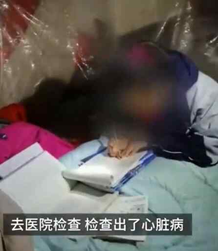 單親母親帶女兒搭棚住橋下 事情始末是什么背后的真相讓人心疼