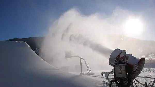 婭豪滑雪設備生產制造