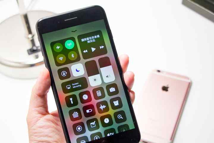 iOS11全自動調(diào)節(jié)亮度作用