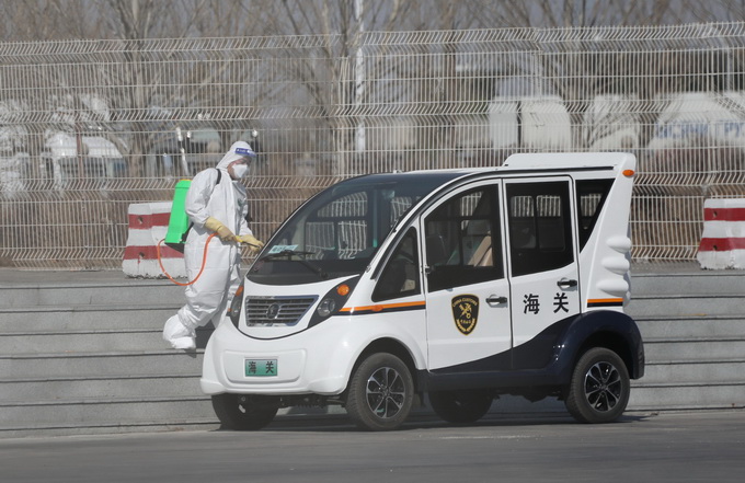 內(nèi)蒙古滿洲里已封城管控 火車站停運(yùn) 兩地劃為中風(fēng)險(xiǎn)地區(qū)