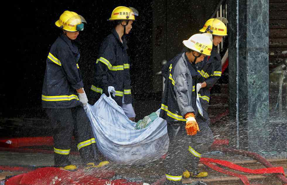 盛豐陶瓷 佛山盛豐陶瓷廠發(fā)大火 逃生意識欠缺傷亡慘重