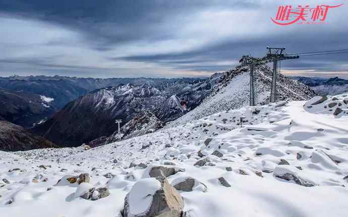 全國在高溫四川在下雪 全國高溫四川下雪 廣州地區(qū)卻在下暴雨及炎熱報警