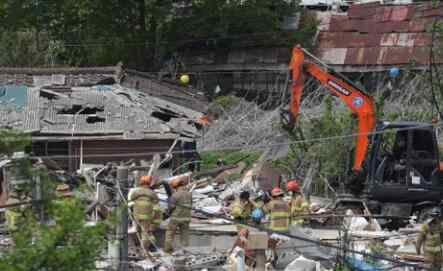 韓國京畿道 慘烈!韓國京畿道爆炸 2棟建筑物完全倒塌成廢墟現(xiàn)場一片狼藉