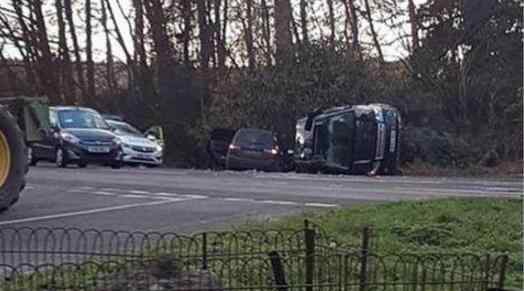 英國女王的丈夫 女王老公終于道歉 英女皇丈夫菲利普親王車禍致人骨折