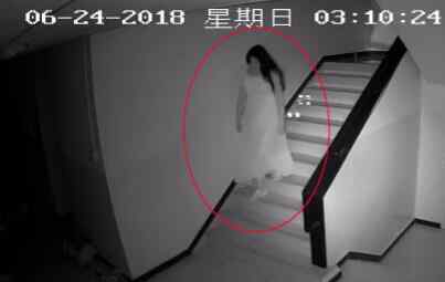 私家珍藏小胸小屁股150 戲精本精!男群演變裝偷裙子 變態(tài)男"珍藏"150余件女裝竟干這事