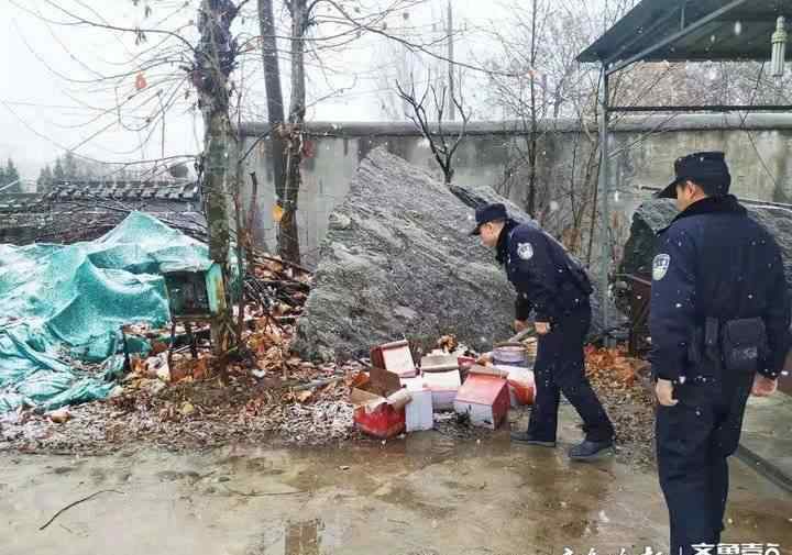 蛋糕煙花 蛋糕店竟然售賣煙花？濟(jì)南一蛋糕店老板違規(guī)銷售煙花被拘