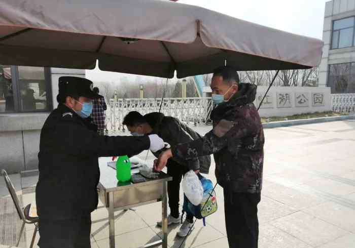 彩虹湖 安全游園 彩虹湖公園防疫、賞景兩不誤