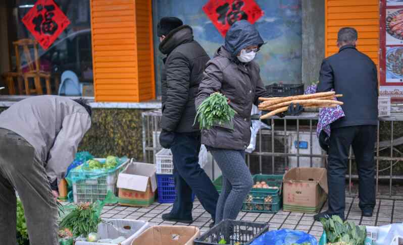 濟(jì)南浙江大酒店 濟(jì)南：酒店行業(yè)“半休眠” 改行賣菜自救