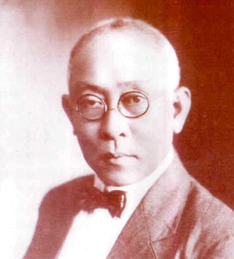 李登輝去世 人倫師表李登輝，培養(yǎng)了26位大學(xué)校長(zhǎng)，成績(jī)絕無(wú)僅有卻名不見(jiàn)經(jīng)傳