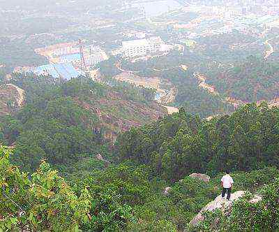 鳳凰山在哪 鳳凰山在哪，位于深圳市寶安區(qū)福永鎮(zhèn)鳳凰村！