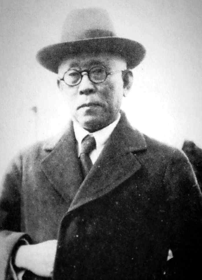 李登輝去世 人倫師表李登輝，培養(yǎng)了26位大學(xué)校長(zhǎng)，成績(jī)絕無(wú)僅有卻名不見(jiàn)經(jīng)傳