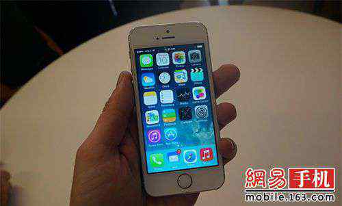 iphone5s測評 64位A7處理器+指紋識別 iPhone 5s首發(fā)評測