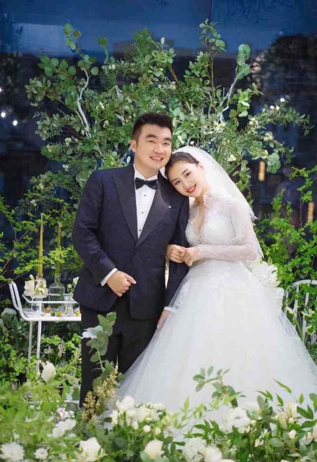 郭晶晶婚禮照片 《婚前21天》何雯娜辦云婚禮女兒驚喜亮相 朱一龍郭晶晶送祝福