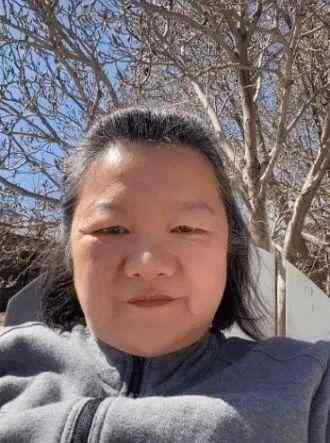 洪晃的女兒 人生贏家！陳凱歌前妻洪晃曬女兒近況 素顏出鏡對(duì)鏡頭笑