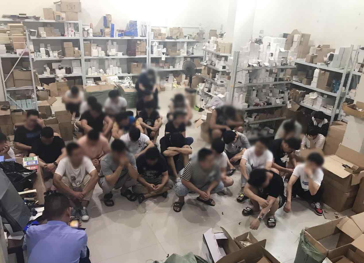 315打假晚會 315晚會前夕，花西子聯(lián)手警方查獲一處重大假貨窩點(diǎn)