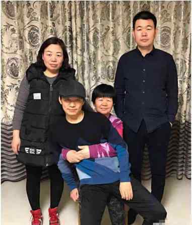 王寶強(qiáng)表弟 王寶強(qiáng)16歲弟弟被絞死，兄弟二人當(dāng)場哭暈！