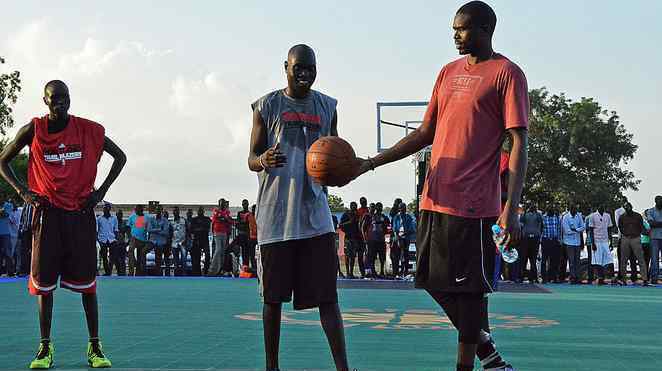 洛爾鄧 從官二代到難民再到NBA全明星 這是羅爾鄧曲折的籃球故事