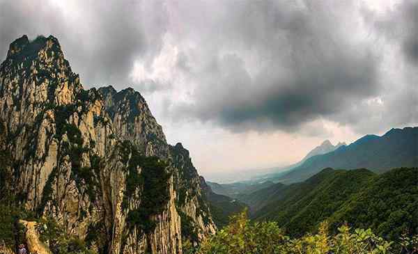 登封住宿 嵩山游歷寺廟的禁忌+景區(qū)內(nèi)交通+住宿建議