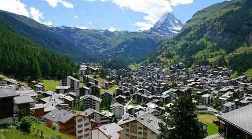 阿爾卑斯山在哪兒 阿爾卑斯山采爾馬特地區(qū)住哪里比較好