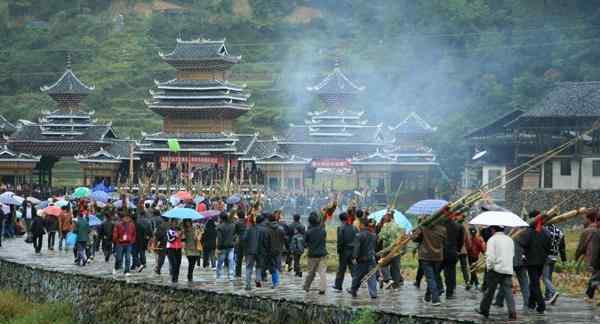 苗族的節(jié)日 貴州有哪些民俗活動和節(jié)日