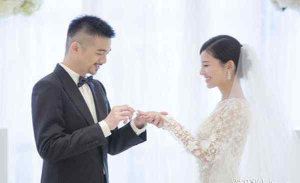 楊子姍結(jié)婚 楊子姍為何會選擇吳中天 兩人只差一個結(jié)婚的契機