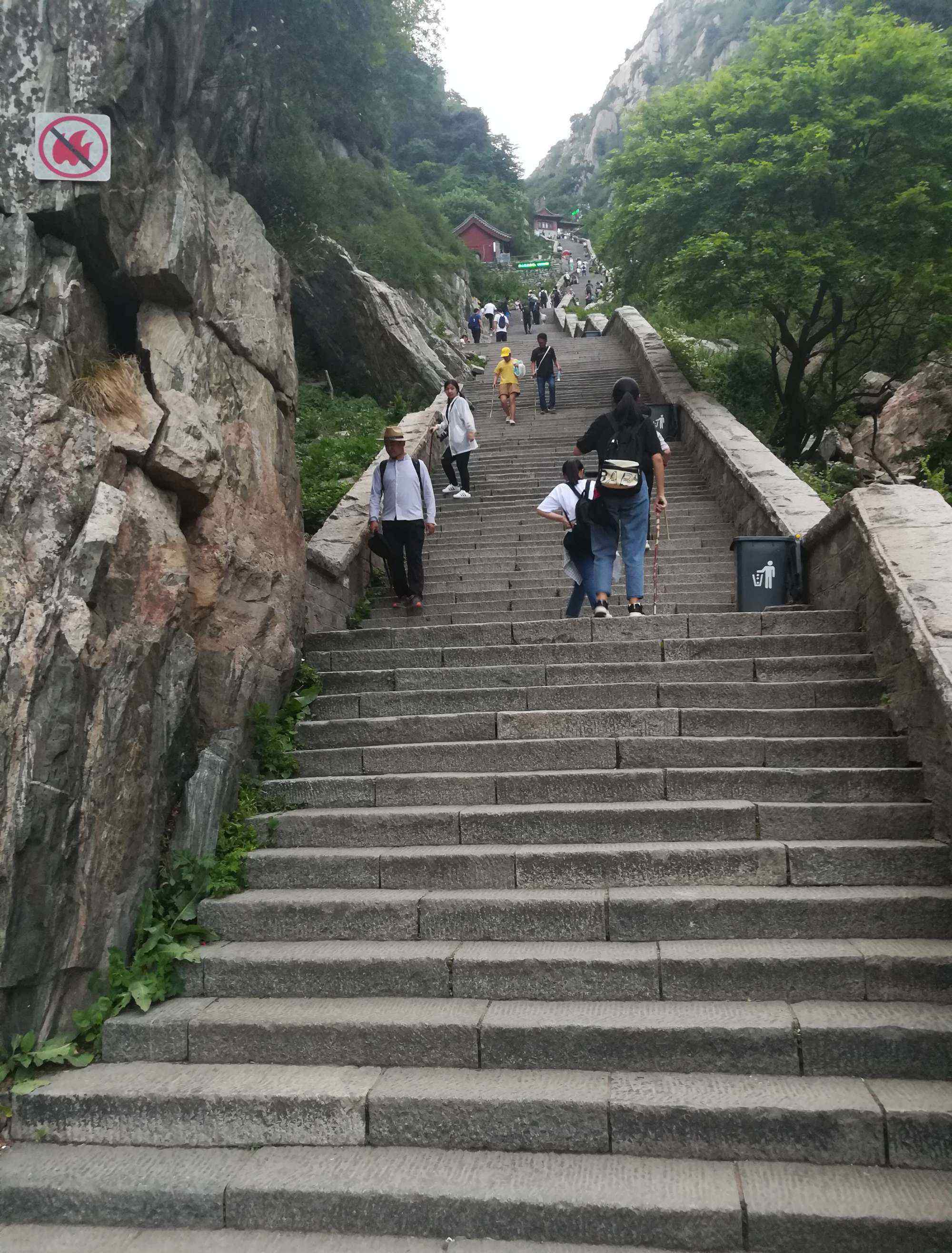 泰山背包客棧 泰山之行