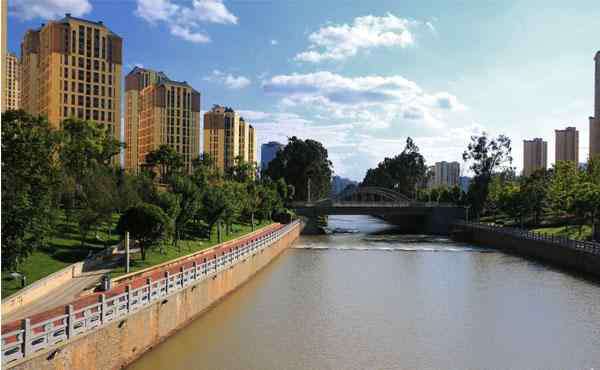 昆明瀑布公園 昆明瀑布公園門票價格 昆明瀑布公園好玩嗎