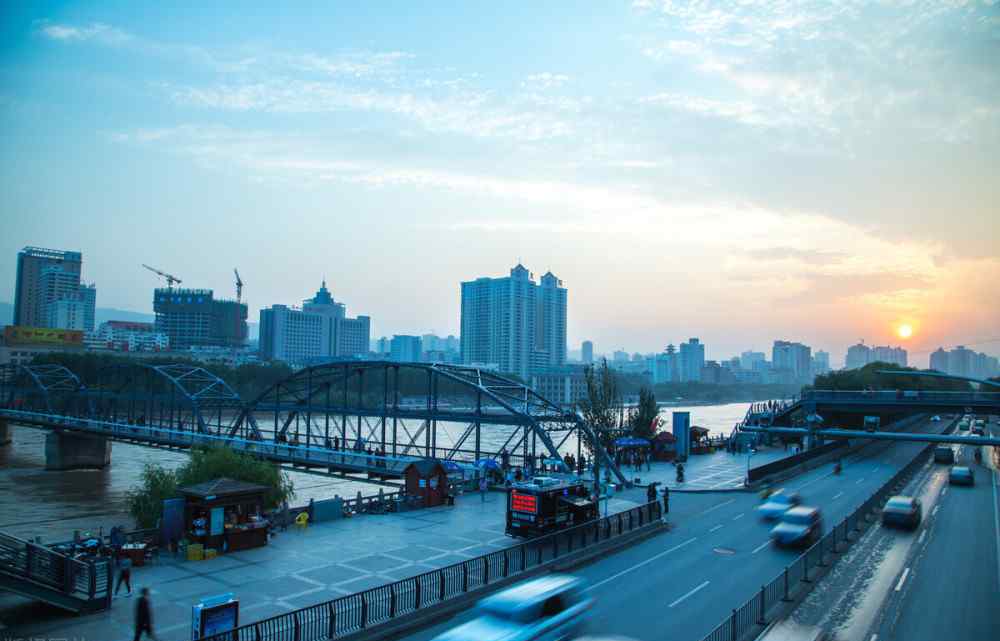 中山橋 黃河上的第一座真正意義上的橋梁，天下黃河第一橋中山橋