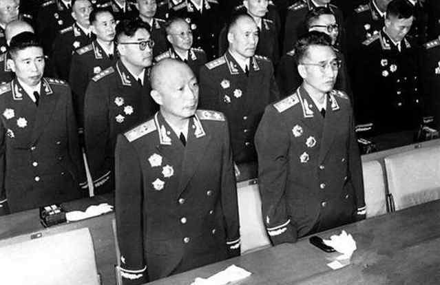 十大元帥身高 黃埔軍校一共培養(yǎng)了多少解放軍將領(lǐng)？31位將軍還有2位軍神元帥