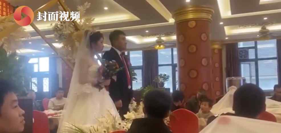 回家結(jié)婚 食堂師傅貼告示“回家結(jié)婚”，回來一看驚呆了……