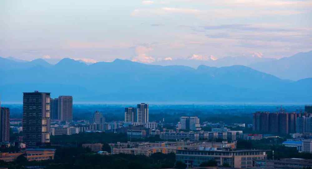 江灘公園 江灘公園：場(chǎng)景營(yíng)城生態(tài)價(jià)值轉(zhuǎn)化的“成都方案”