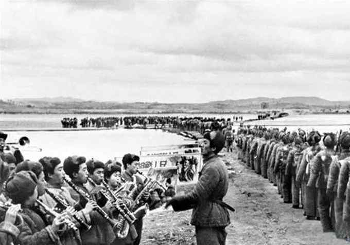 中國人民志愿軍戰(zhàn)歌 《中國人民志愿軍戰(zhàn)歌》的詞作者原來是一位抗美援朝戰(zhàn)士