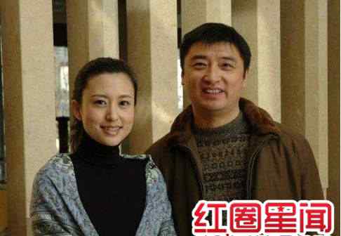 張蕾近況 張蕾近況老公家庭背景是富二代嗎 張蕾婚禮結(jié)婚現(xiàn)場婚車照片